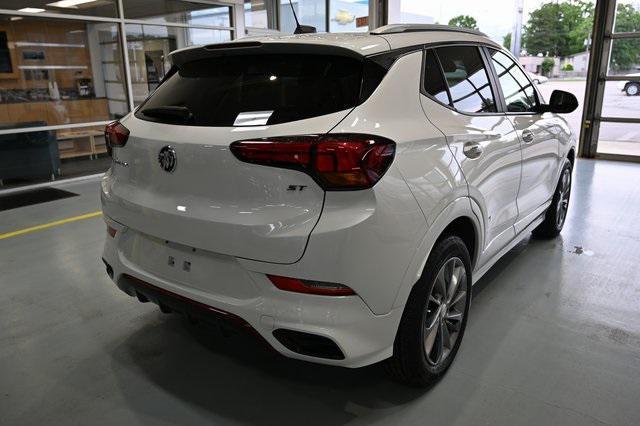 Photo of 2022 White Frost Tricoat Buick Encore GX