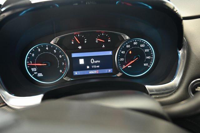 Photo of 2022 Summit White Chevrolet Traverse