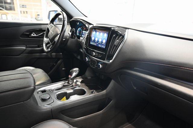 Photo of 2022 Summit White Chevrolet Traverse