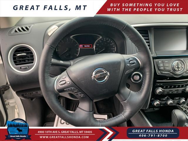 Photo of 2020 Pearl White Tricoat Nissan Pathfinder