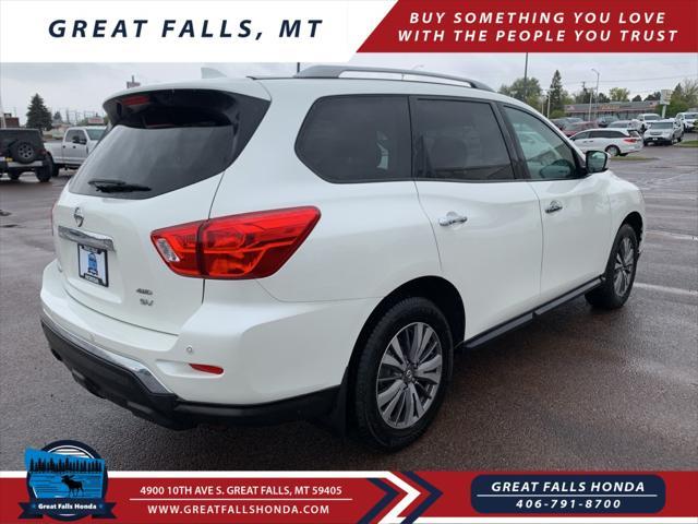 Photo of 2020 Pearl White Tricoat Nissan Pathfinder