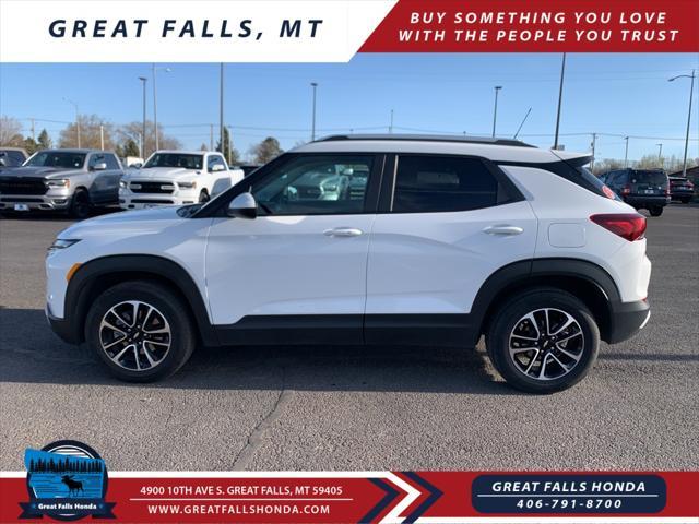 Photo of 2025 Summit White Chevrolet Trailblazer