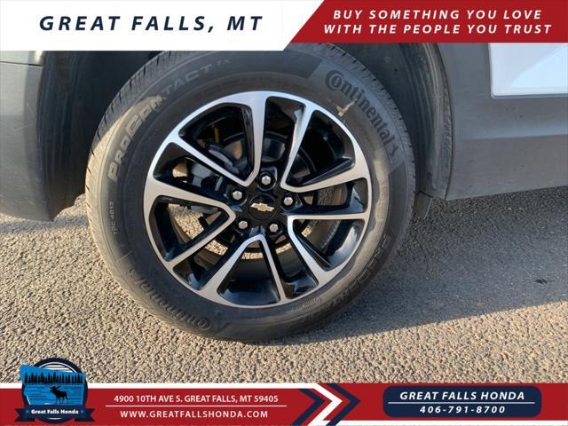Photo of 2025 Summit White Chevrolet Trailblazer