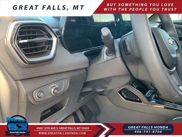 Photo of 2025 Summit White Chevrolet Trailblazer