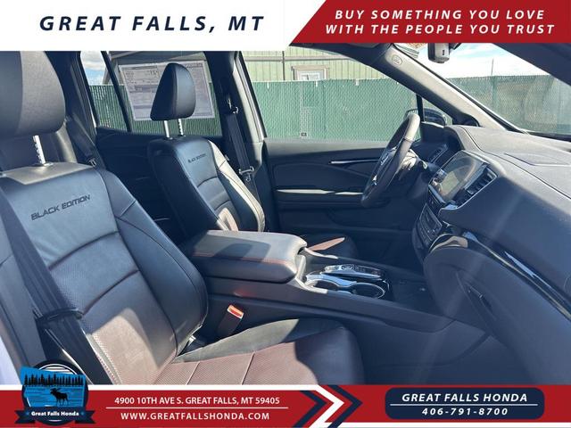 Photo of 2025 Platinum White Pearl Honda Ridgeline