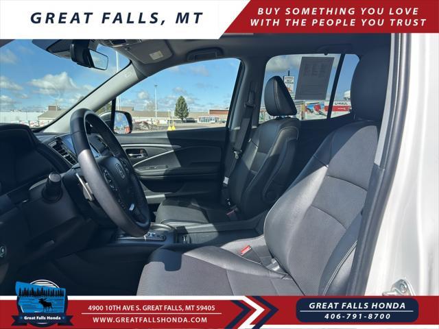 Photo of 2023 White Honda Ridgeline