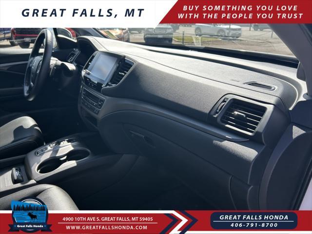 Photo of 2023 White Honda Ridgeline