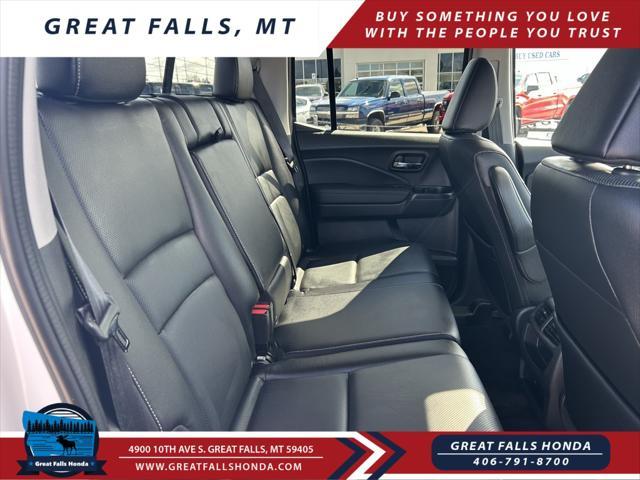 Photo of 2023 White Honda Ridgeline