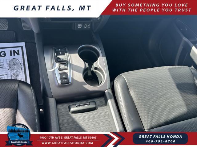 Photo of 2023 White Honda Ridgeline