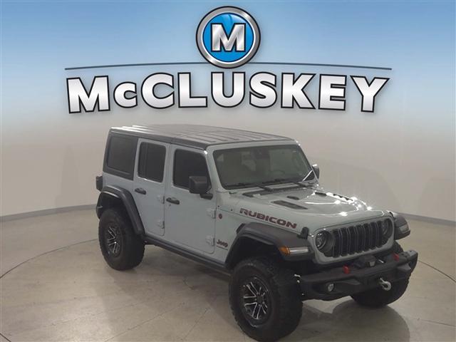 Photo of 2024 Earl Clearcoat Jeep Wrangler