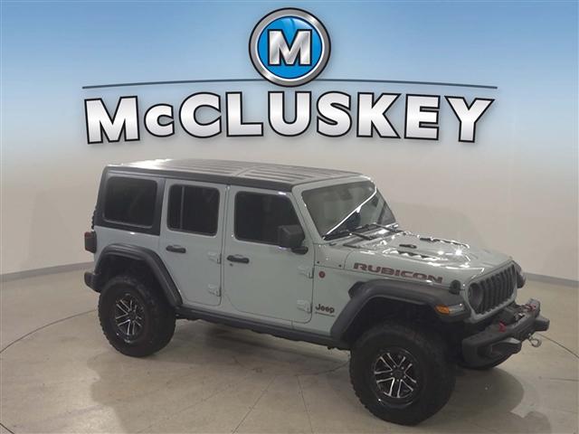 Photo of 2024 Earl Clearcoat Jeep Wrangler