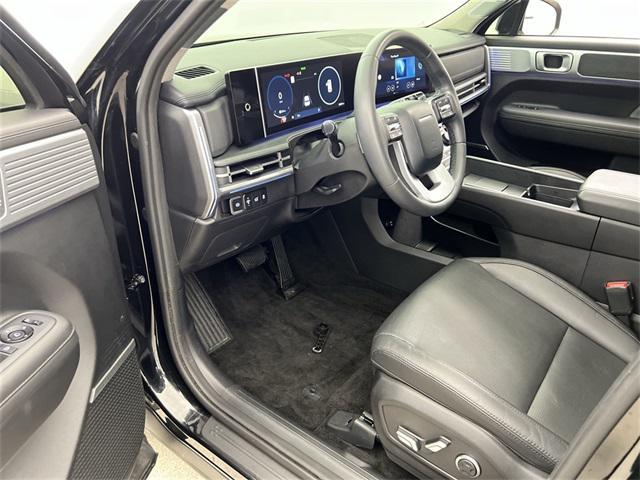 Photo of 2024 Phantom Black Hyundai SANTA FE