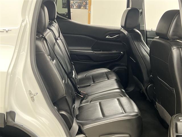 Photo of 2023 Summit White GMC Acadia