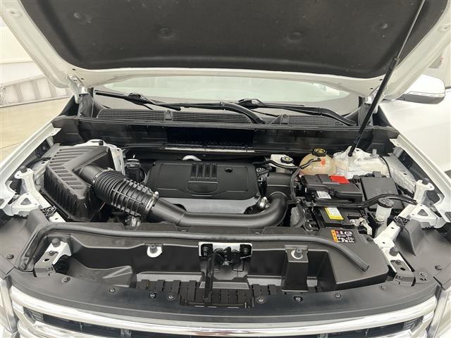 Photo of 2023 Summit White GMC Acadia