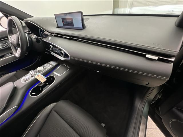 Photo of 2023 Brunswick Green Genesis GV70