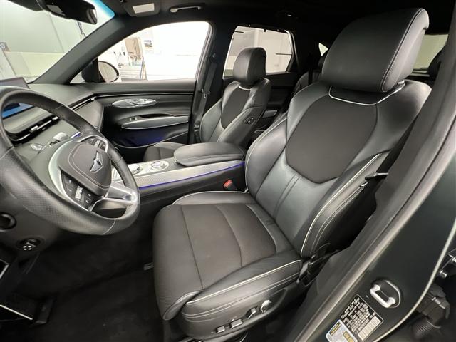 Photo of 2023 Brunswick Green Genesis GV70