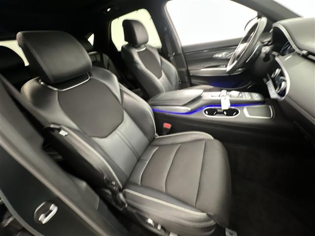 Photo of 2023 Brunswick Green Genesis GV70