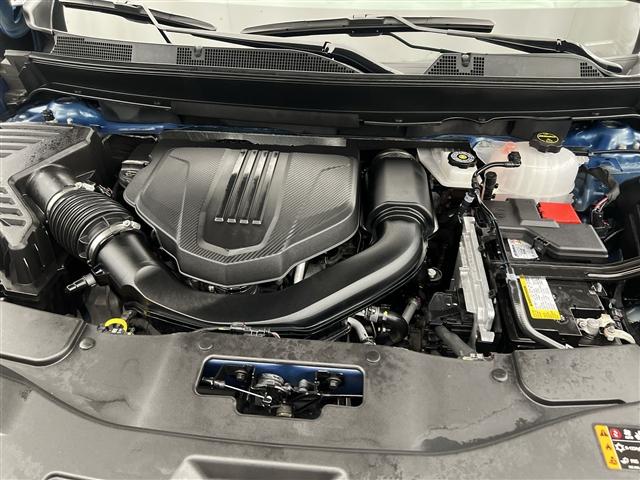 Photo of 2025 Lakeshore Blue Metallic Chevrolet Traverse