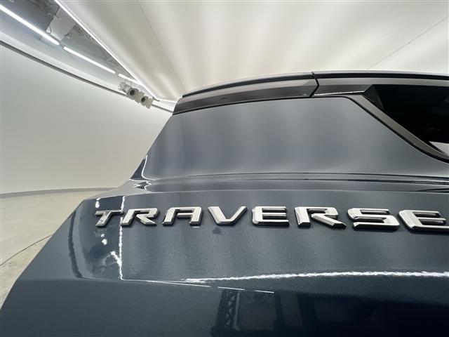 Photo of 2025 Lakeshore Blue Metallic Chevrolet Traverse