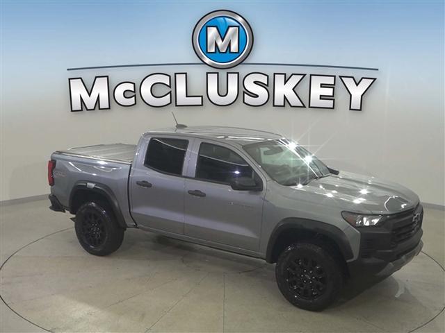 Photo of 2023 Sterling Gray Metallic Chevrolet Colorado
