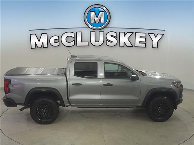 Photo of 2023 Sterling Gray Metallic Chevrolet Colorado