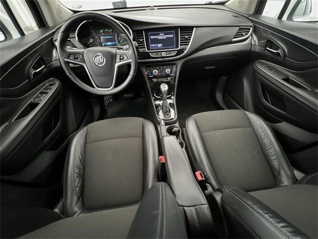 Photo of 2017 White Frost Tricoat Buick Encore
