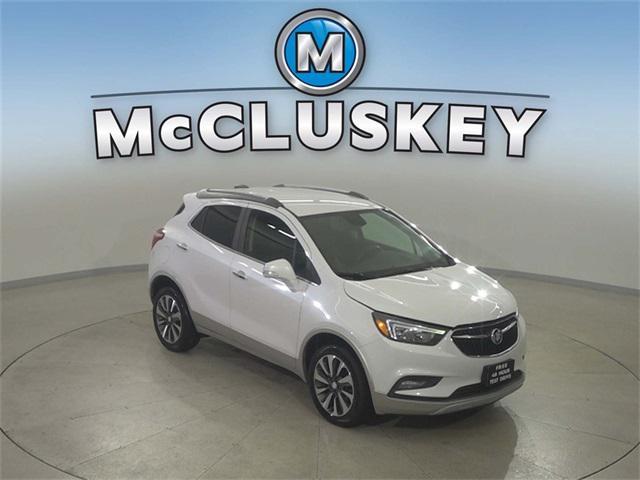 Photo of 2017 White Frost Tricoat Buick Encore