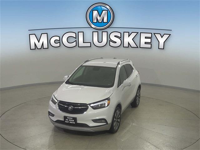 Photo of 2017 White Frost Tricoat Buick Encore