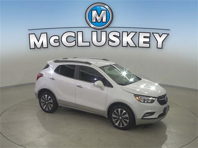 Photo of 2017 White Frost Tricoat Buick Encore