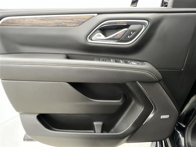Photo of 2024 Black Chevrolet Tahoe