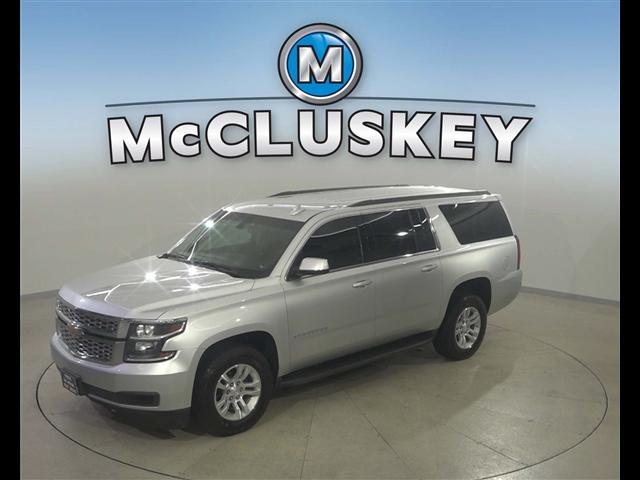 Photo of 2019 Silver Ice Metallic Chevrolet Suburban