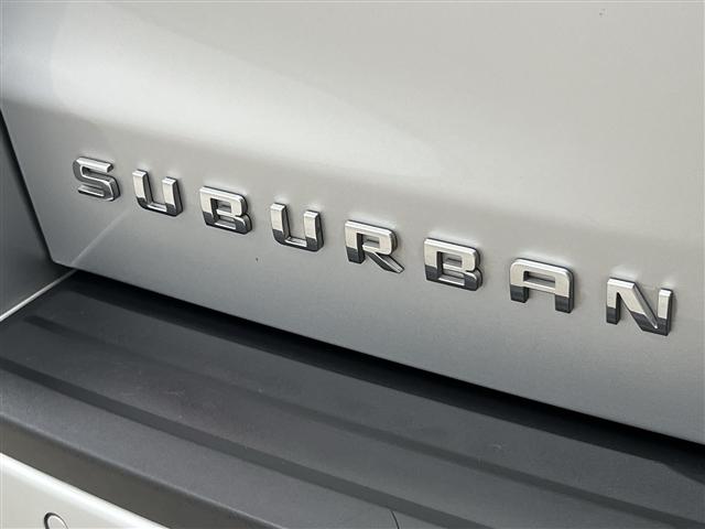 Photo of 2019 Silver Ice Metallic Chevrolet Suburban