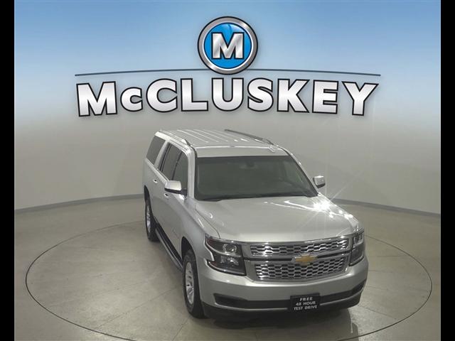 Photo of 2019 Silver Ice Metallic Chevrolet Suburban
