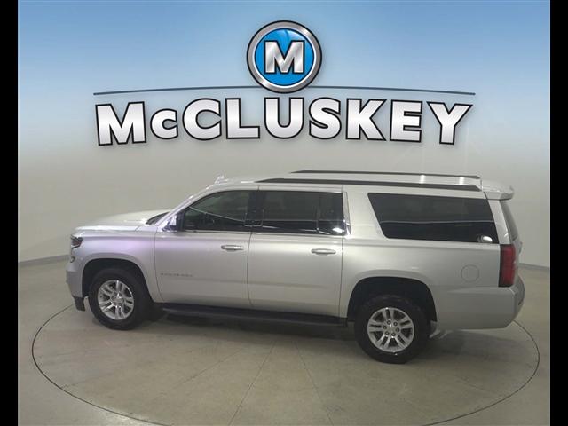Photo of 2019 Silver Ice Metallic Chevrolet Suburban