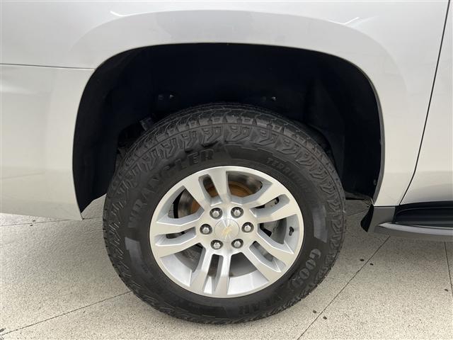 Photo of 2019 Silver Ice Metallic Chevrolet Suburban