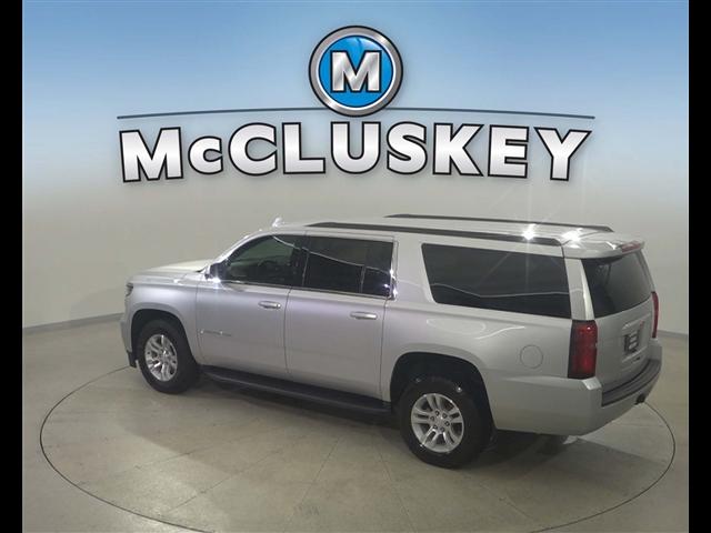 Photo of 2019 Silver Ice Metallic Chevrolet Suburban