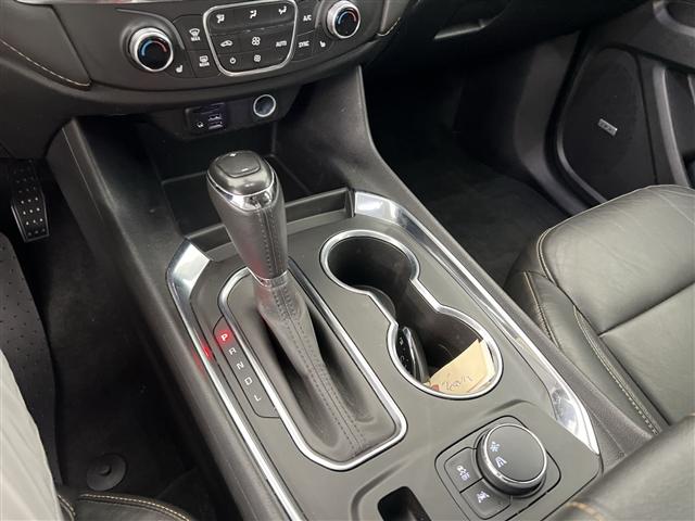 Photo of 2020 Silver Ice Metallic Chevrolet Traverse