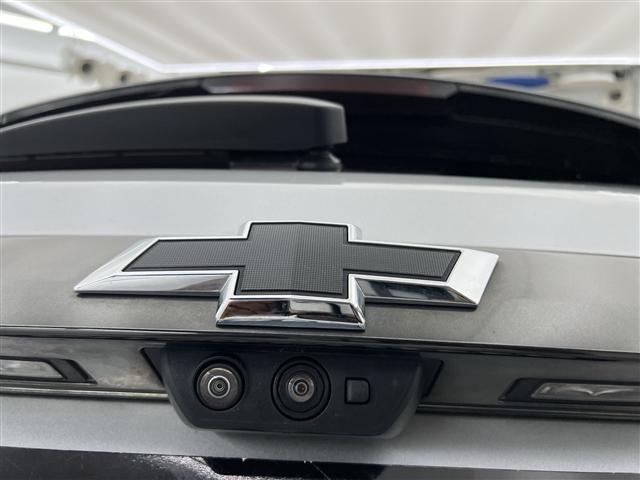 Photo of 2020 Silver Ice Metallic Chevrolet Traverse