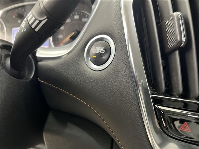 Photo of 2020 Silver Ice Metallic Chevrolet Traverse