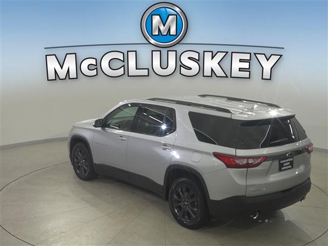 Photo of 2020 Silver Ice Metallic Chevrolet Traverse