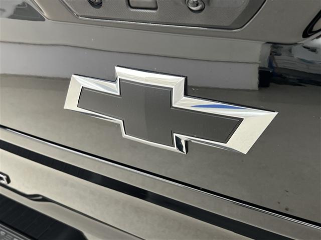 Photo of 2024 Black Chevrolet Silverado 1500