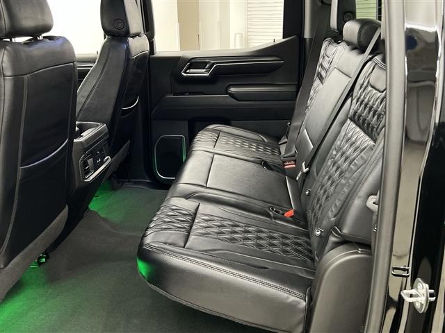Photo of 2024 Black Chevrolet Silverado 1500