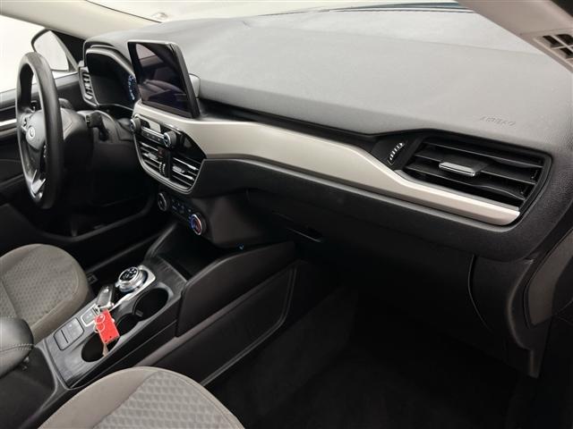 Photo of 2021 CARBONIZED GRAY Ford Escape