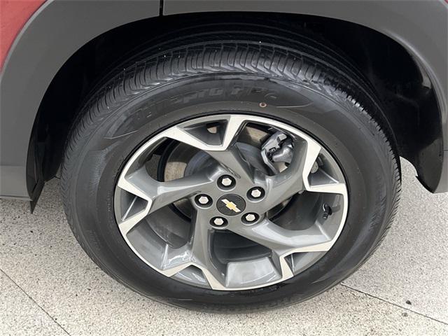Photo of 2024 Crimson Metallic Chevrolet Trax