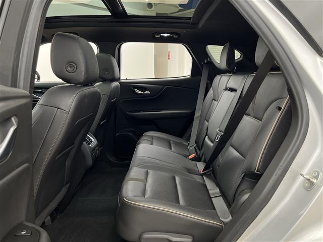 Photo of 2021 Silver Ice Metallic Chevrolet Blazer