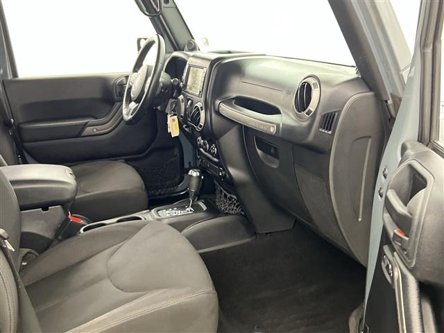 Photo of 2014 Anvil Clear Coat Jeep Wrangler Unlimited