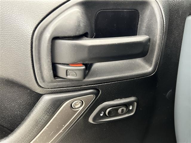 Photo of 2014 Anvil Clear Coat Jeep Wrangler Unlimited