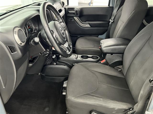 Photo of 2014 Anvil Clear Coat Jeep Wrangler Unlimited