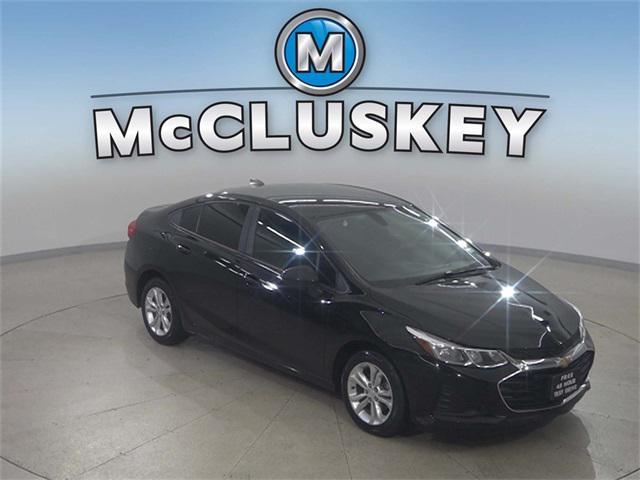 Photo of 2019 Mosaic Black Metallic Chevrolet Cruze