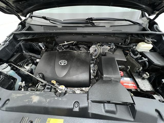 Photo of 2018 Midnight Black Metallic Toyota Highlander